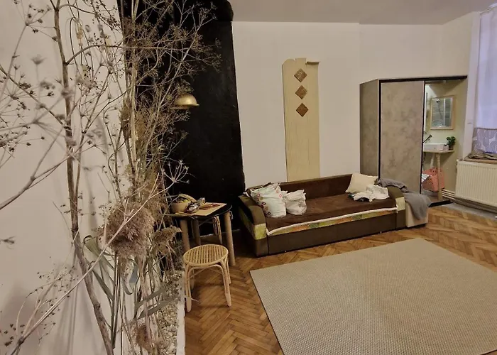 Διαμέρισμα De Patrimoniu Langa Foisorul De Foc