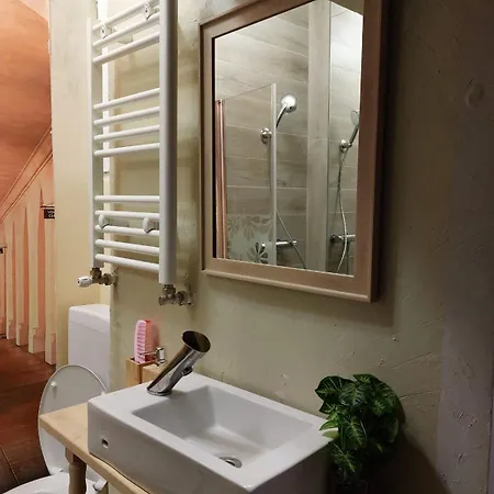 De Patrimoniu Langa Foisorul De Foc בוקרשט