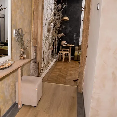 דירה De Patrimoniu Langa Foisorul De Foc *