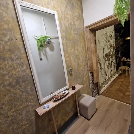 De Patrimoniu Langa Foisorul De Foc 아파트