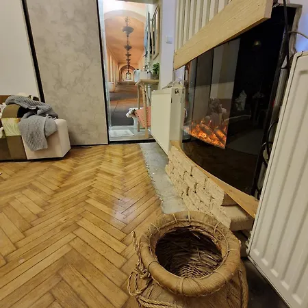 아파트 De Patrimoniu Langa Foisorul De Foc 부쿠레슈티